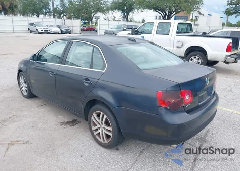 2006 Volkswagen Jetta 2.5 из США, поврежденный, VIN 3VWSF71K16M749456